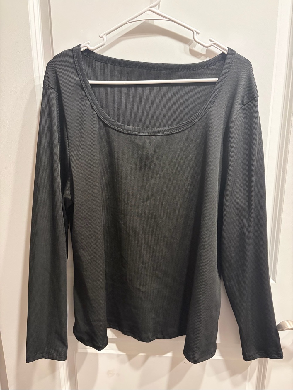 SHEIN Black Scoop Neck Long-Sleeve Top